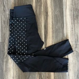 Lululemon Black 3/4 leggings